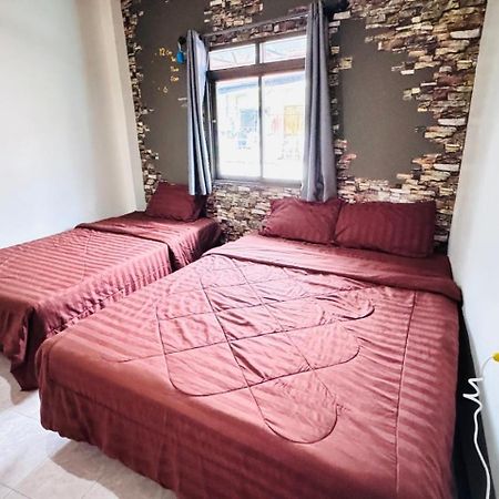 Stay At Moon Hostel Хад-Рін Екстер'єр фото