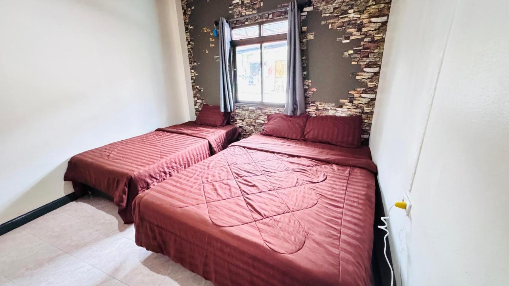 Stay At Moon Hostel Хад-Рін Екстер'єр фото