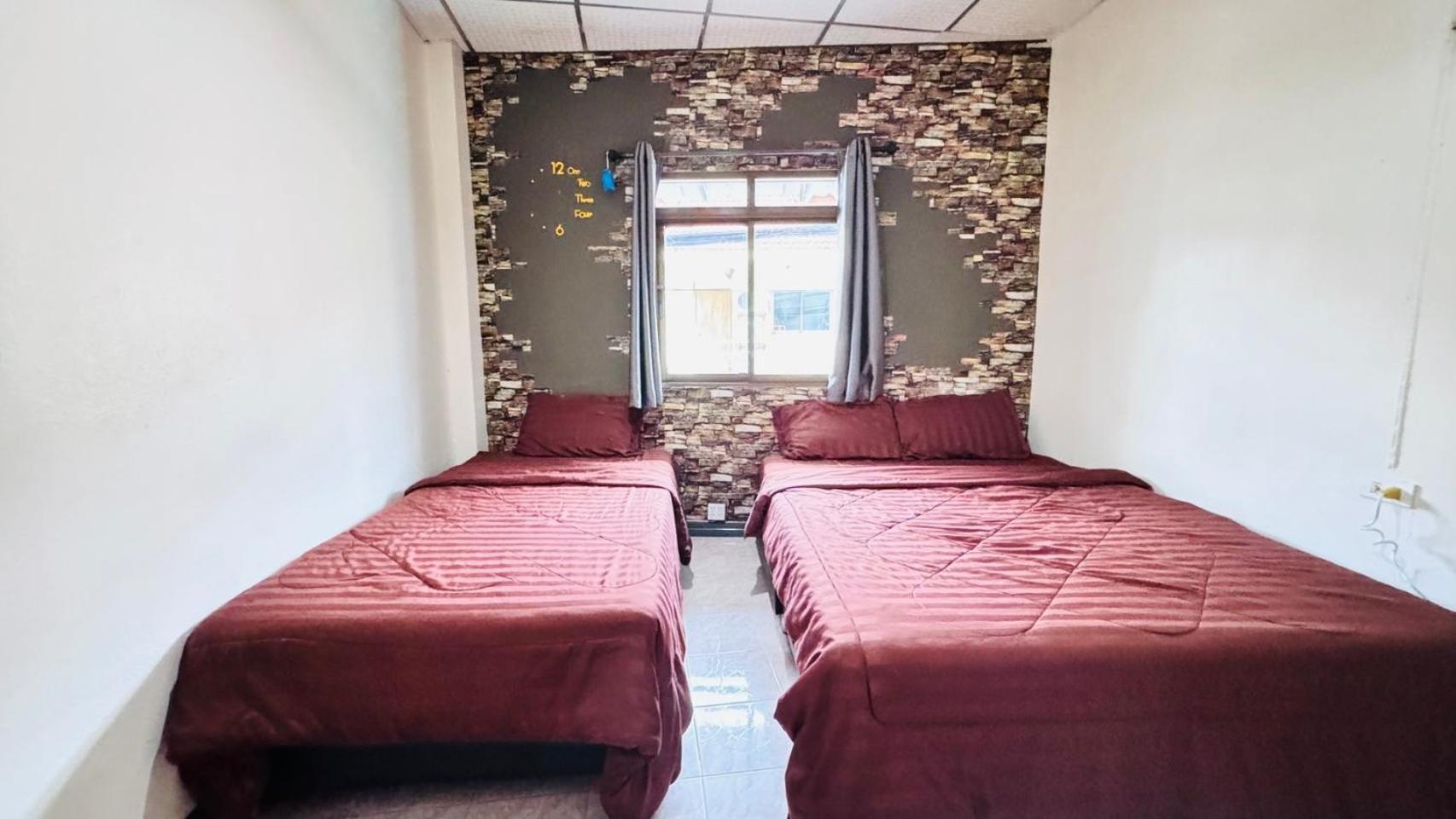Stay At Moon Hostel Хад-Рін Екстер'єр фото