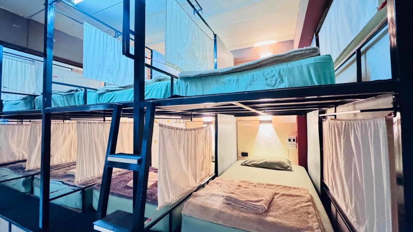 Stay At Moon Hostel Хад-Рін Екстер'єр фото